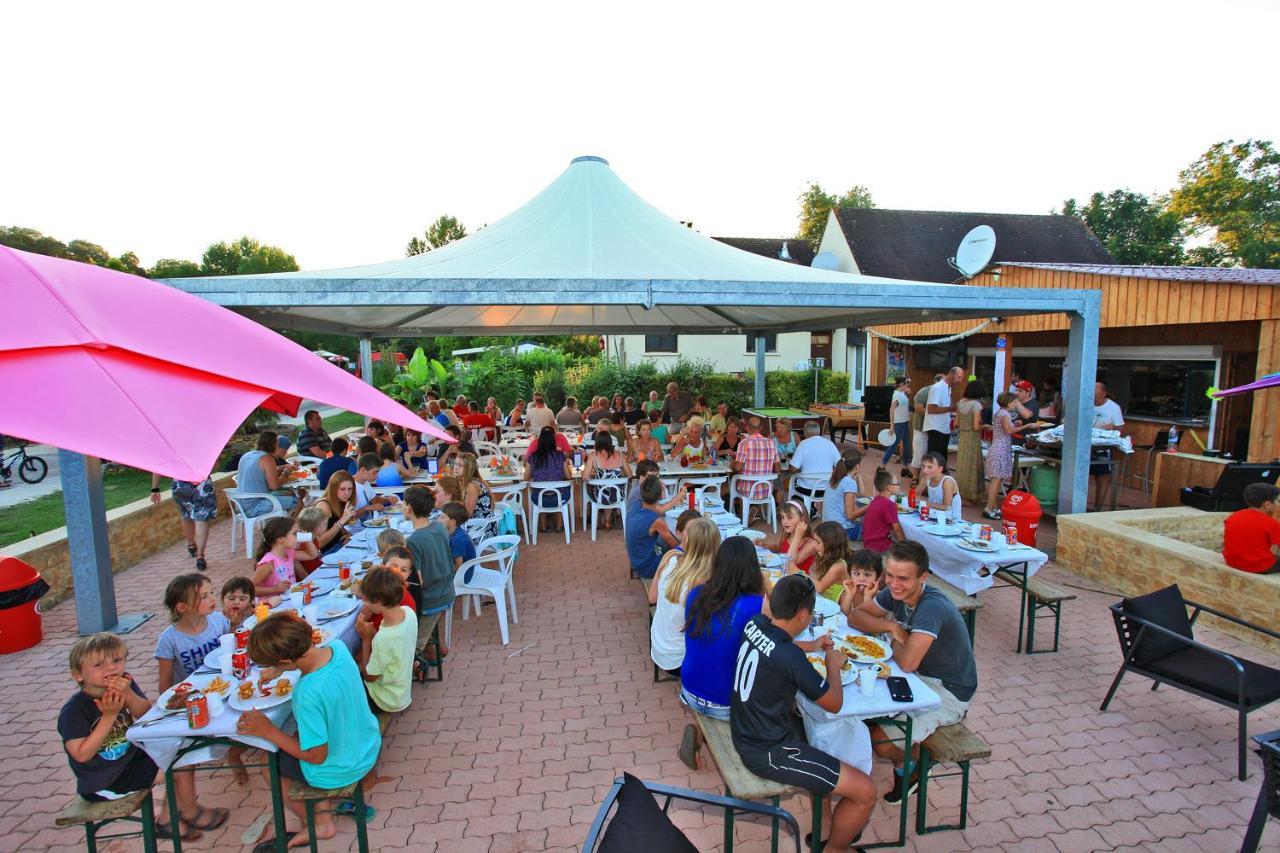 Le Plein Air Des Bories Hotel Carsac-Aillac Bagian luar foto
